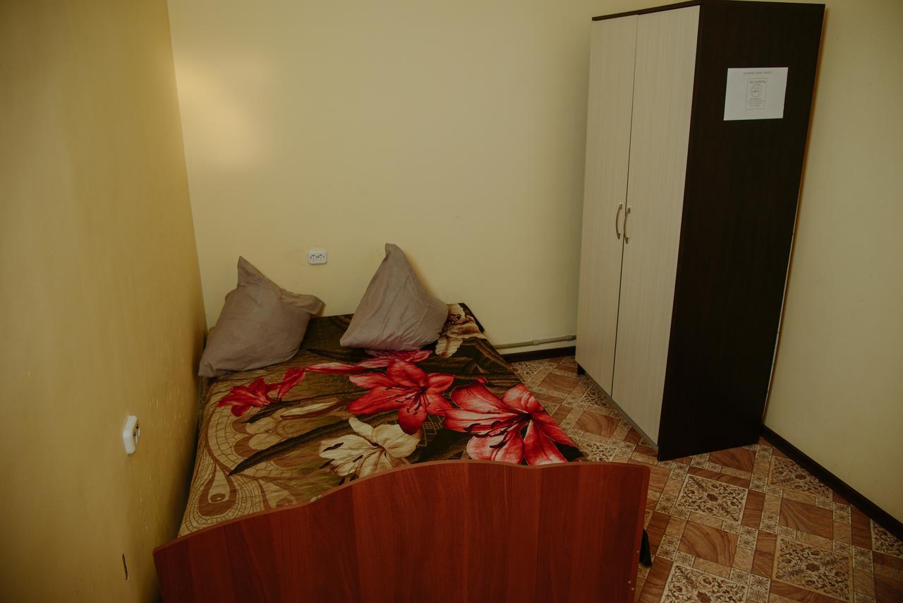Hostel Wigwam Uralsk Exterior photo